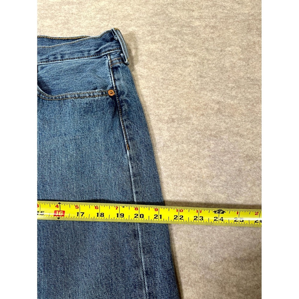 Levi's 501 Authentic Original Fit Jeans Mens 32x30 Blue Denim Cotton Button‎ Fly - Picture 14 of 16